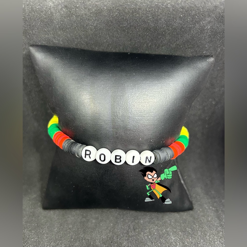 Robin (Teen Titans) Heishi Bracelet